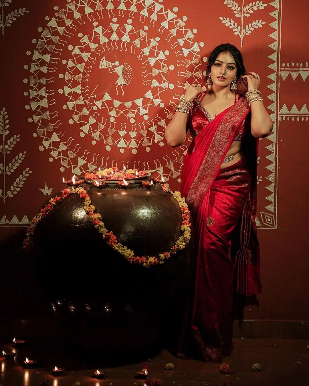 Malavika Menon In South Indian Traditional Red Saree Blouse